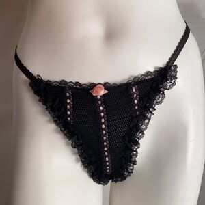 Frederick’s of Hollywood black frilly panty OS